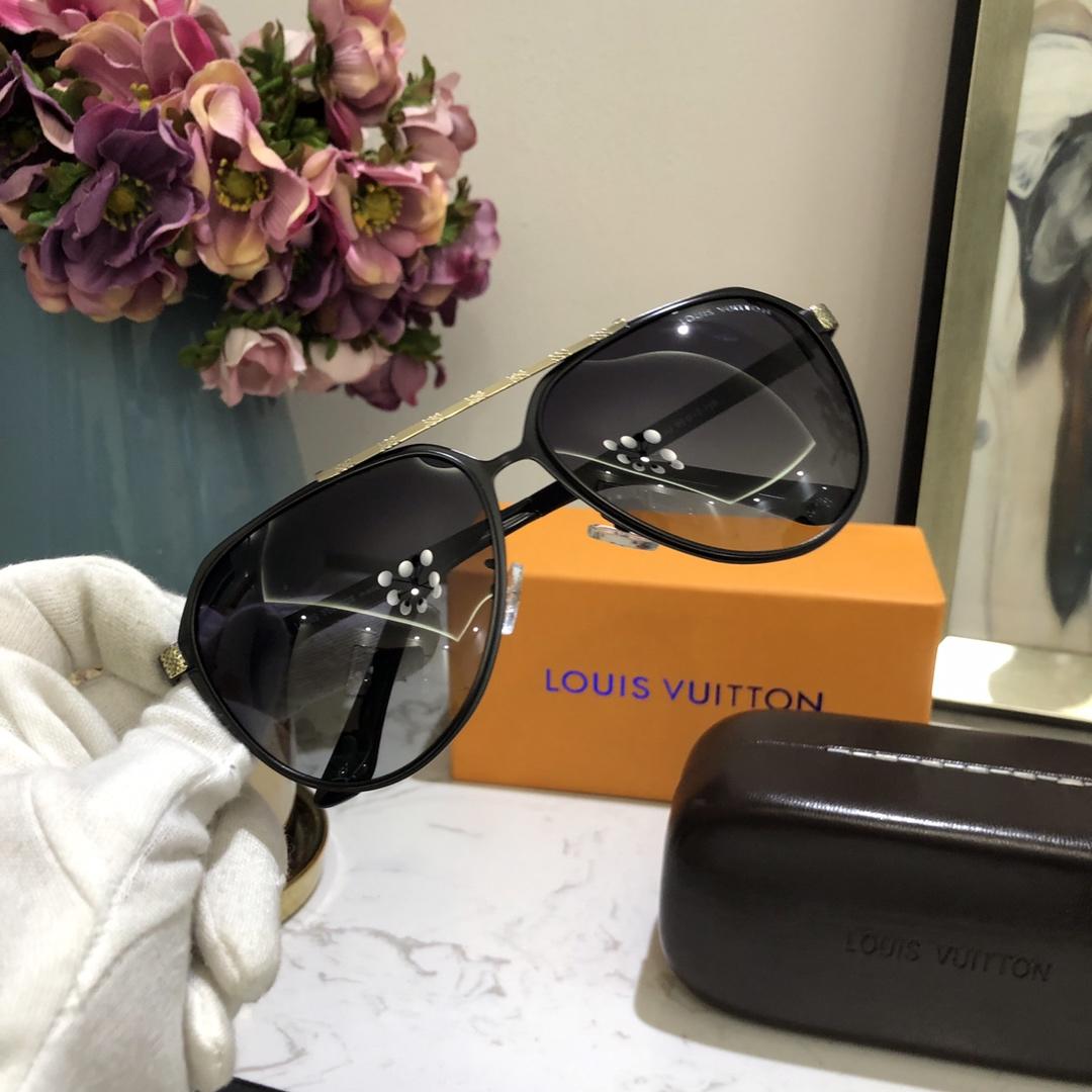 Louis Vuitton Men’s Sunglasses ASS650187