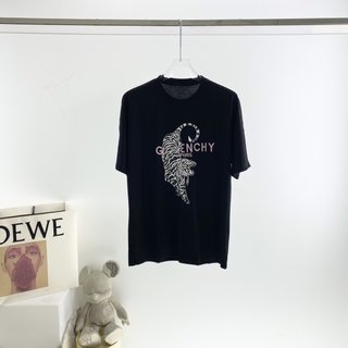Givenchy 2022 Embroidered Three-Dimensional Embroidery Logo T-Shirt – GVS18